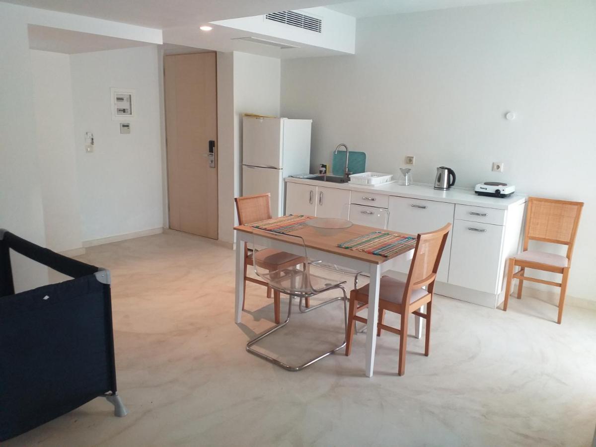Aphrodite Samos Suites Marathókampos Екстериор снимка