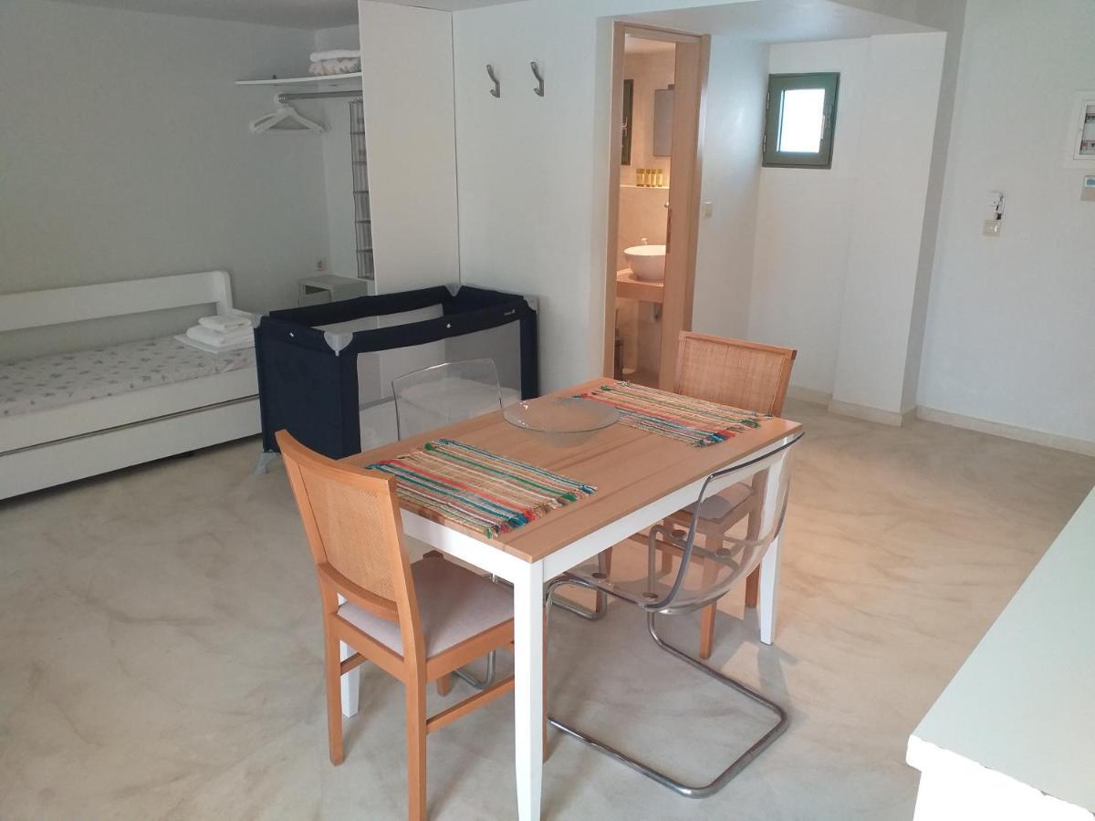 Aphrodite Samos Suites Marathókampos Екстериор снимка
