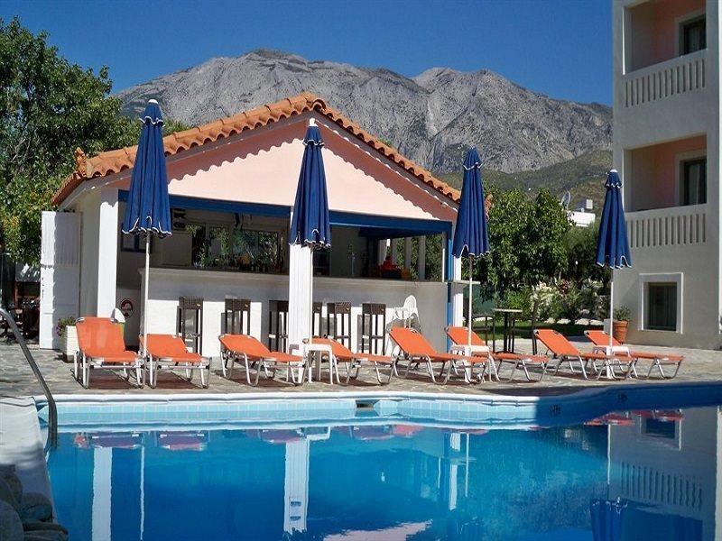 Aphrodite Samos Suites Marathókampos Екстериор снимка